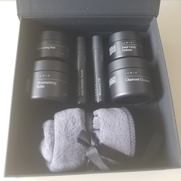 Lumin Mens Complete Skincare Gift Set - Picture 3 of 4